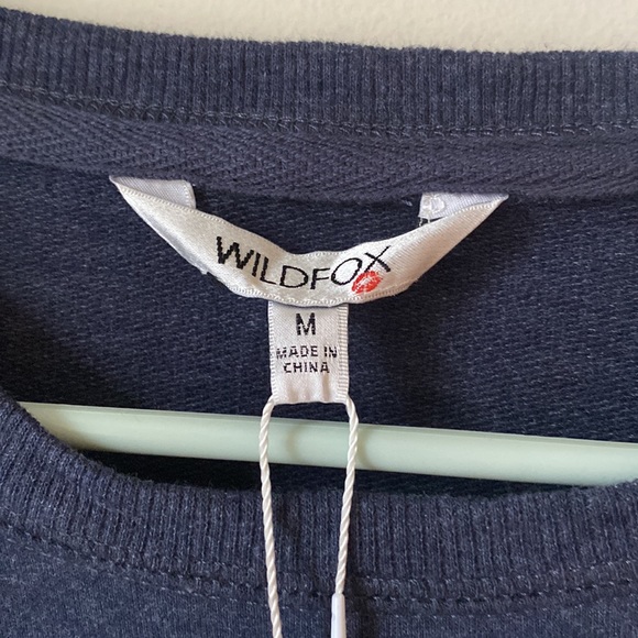 NWT WILDFOX Statement crewneck Sweatshirt size Medium. - Picture 5 of 7
